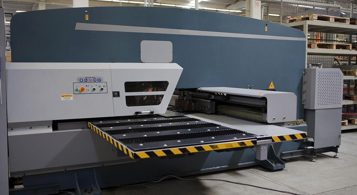 ������׻����