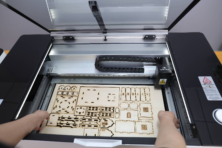 �����̻�����������������