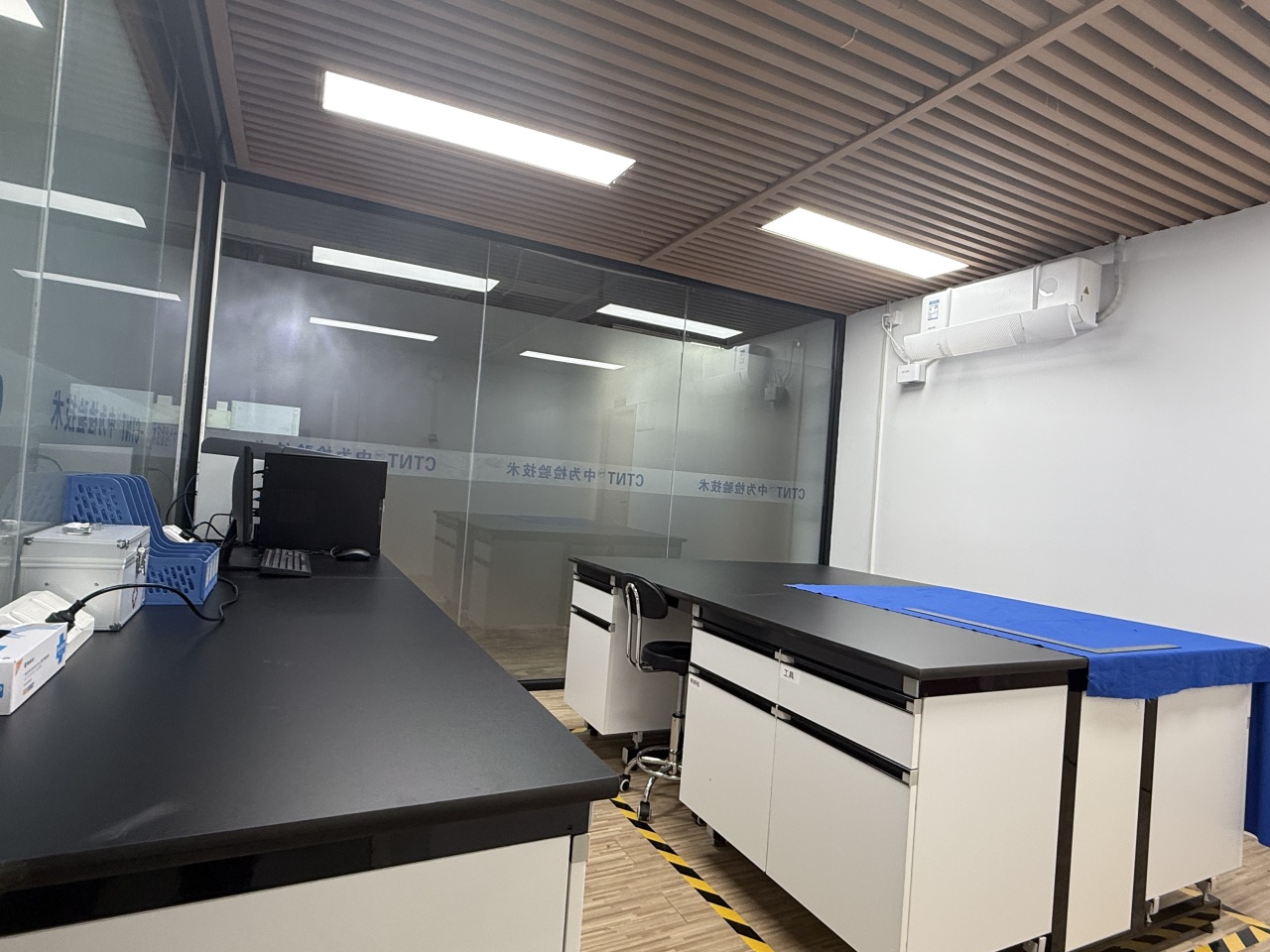 微生物实验室介绍(图4) 微生物实验室介绍(图4)